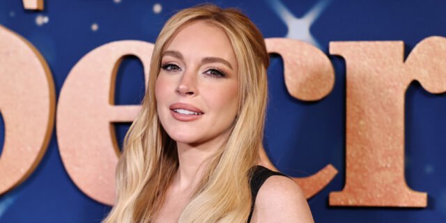 El padre de Lindsay Lohan responde a los rumores de que se sometió a una cirugía plástica | Lindsay Lohan, Michael Lohan, Cirugía Plástica | Solo Jared: noticias y chismes de celebridades
