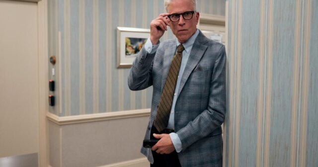 Reseña de 'Un hombre en el interior': Ted Danson medita sobre la vida en una nueva comedia
