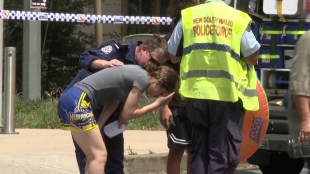 Un niño de dos años lucha por su vida en el hospital tras ser sacado de una piscina pública en Sydney
