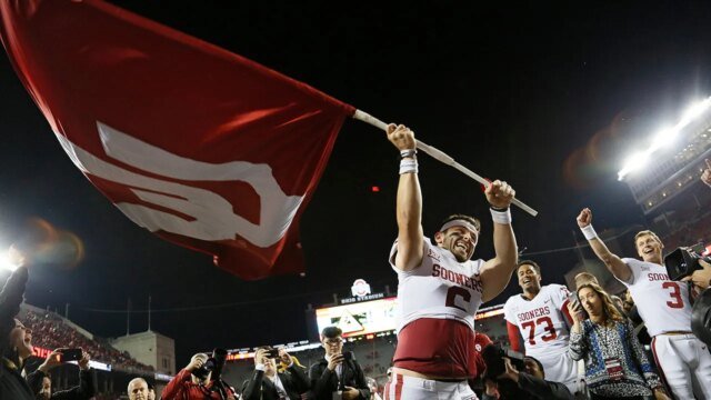 Baker Mayfield de los Bucs habla sobre el drama de plantación de banderas del fútbol universitario: 'Dejen que los chicos jueguen'
