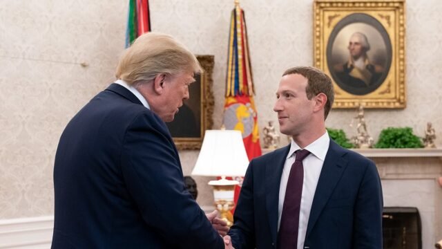 Mark Zuckerberg dona 1 millón de dólares al fondo inaugural de Donald Trump
