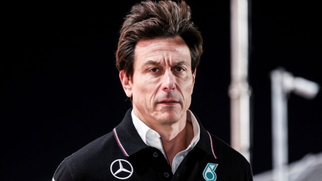 Toto Wolff llama a Christian Horner un 'pequeño terrier ladrador' en medio de la disputa entre Max Verstappen y George Russell | Noticias F1
